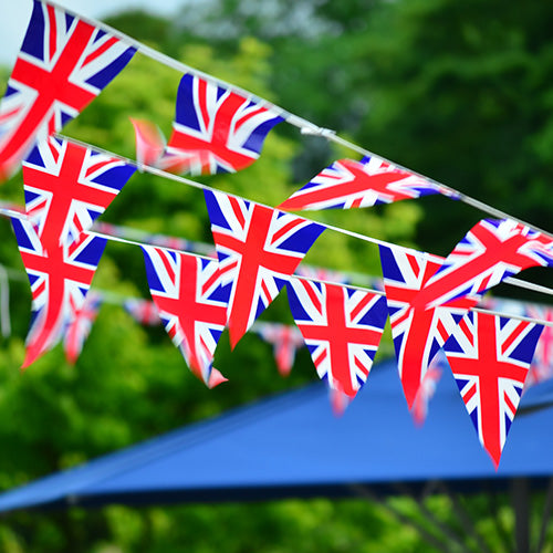 Bunting collection – national, coloured, and custom designs in polyester, PVC, and paper