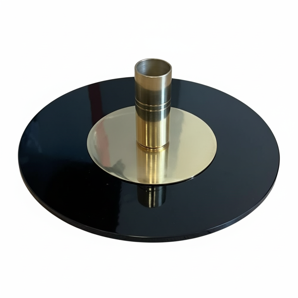 Single ceremonial flagpole base for one indoor flagpole